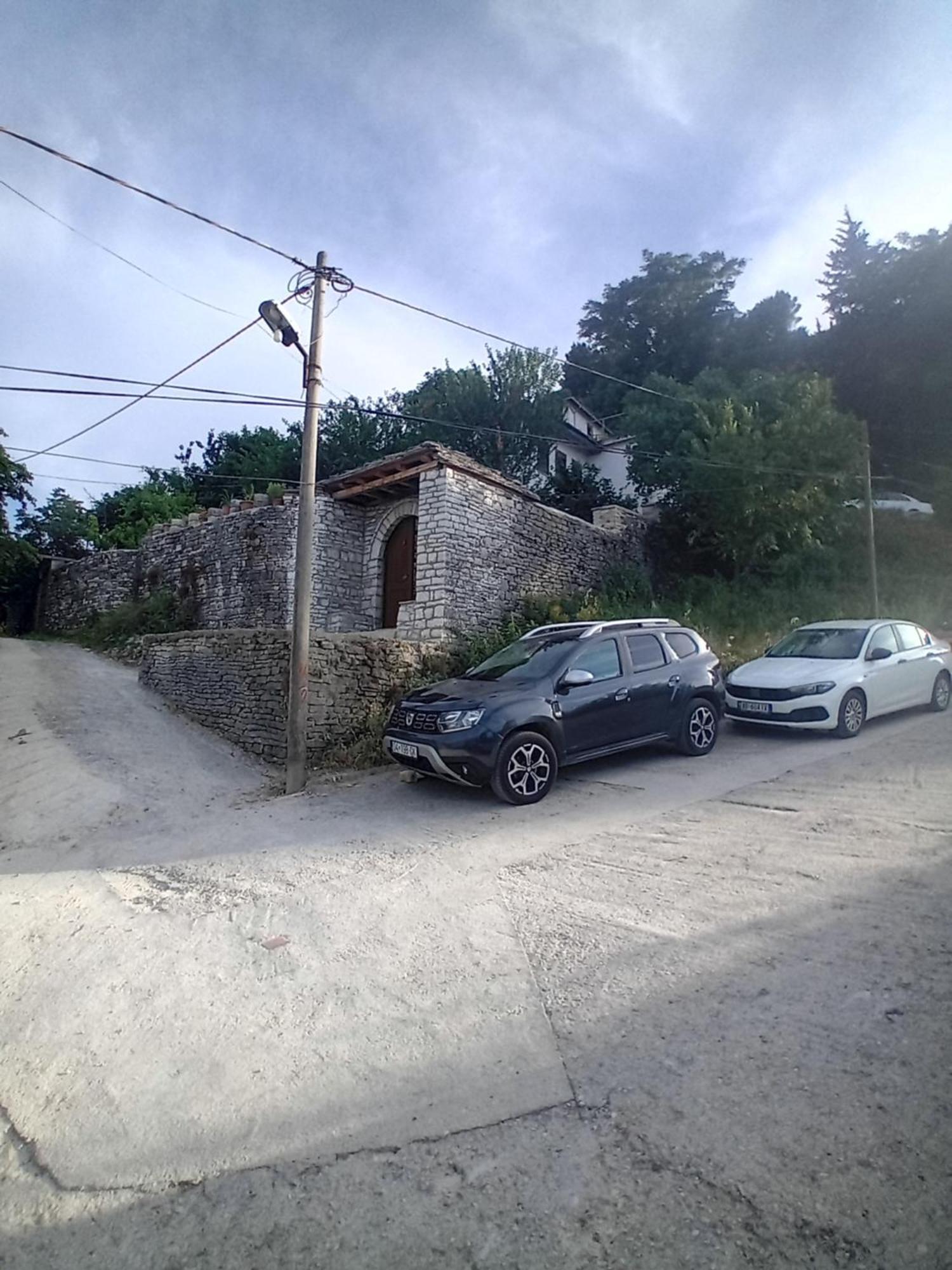 Arpet Guesthouse Gjirokastra Zewnętrze zdjęcie
