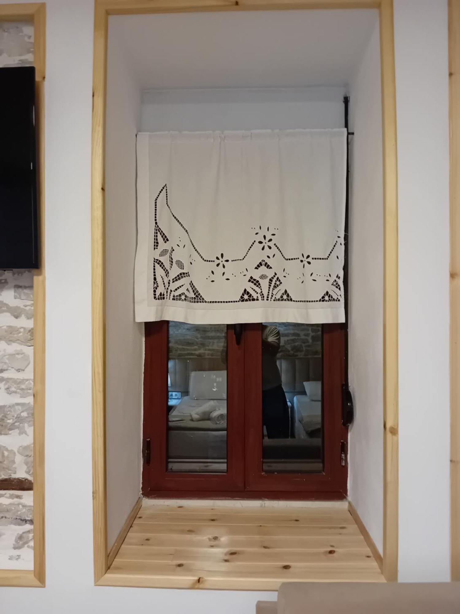 Arpet Guesthouse Gjirokastra Zewnętrze zdjęcie