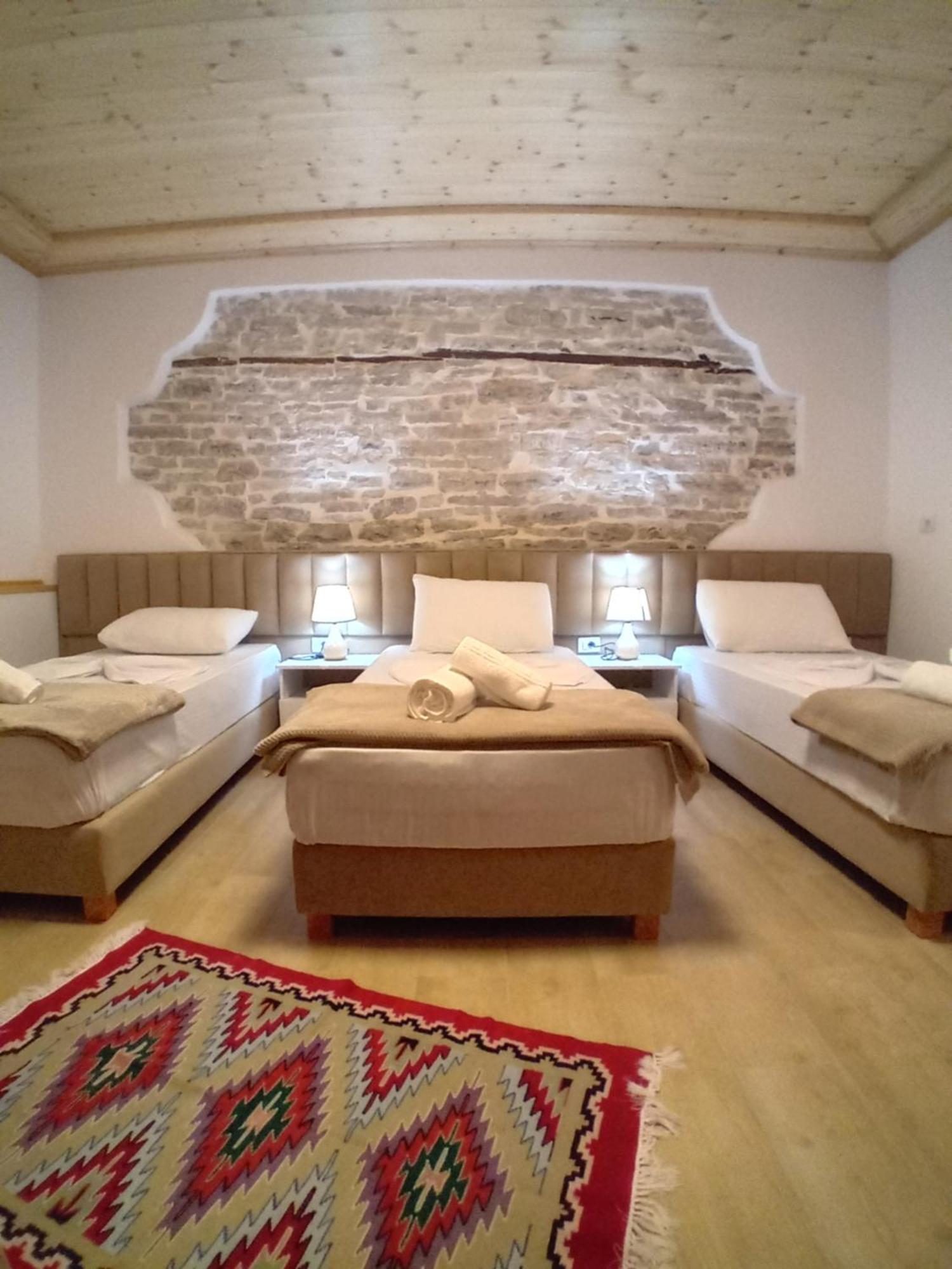 Arpet Guesthouse Gjirokastra Zewnętrze zdjęcie