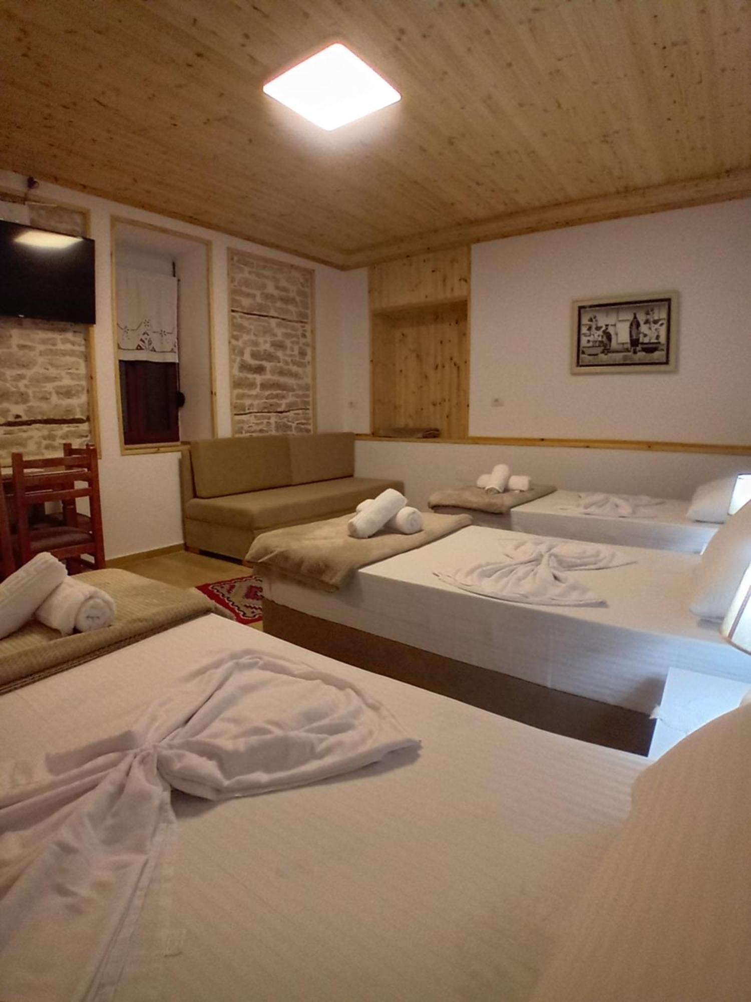 Arpet Guesthouse Gjirokastra Zewnętrze zdjęcie