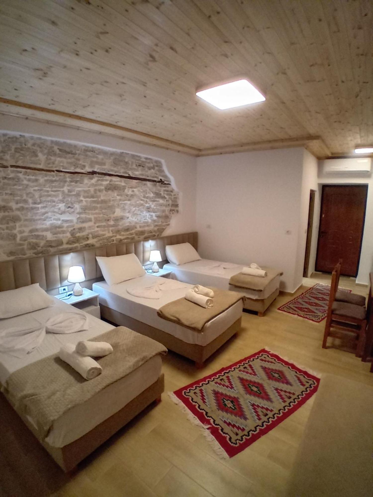 Arpet Guesthouse Gjirokastra Zewnętrze zdjęcie