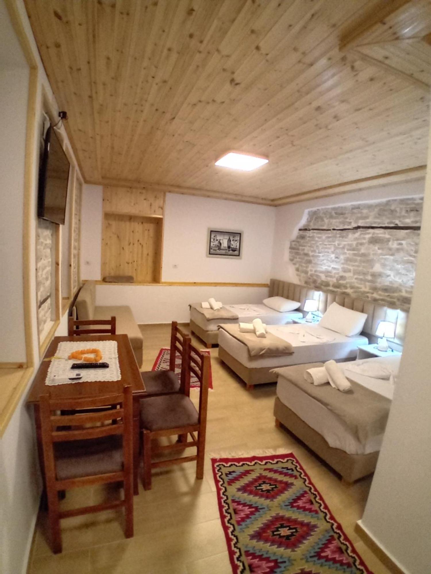 Arpet Guesthouse Gjirokastra Zewnętrze zdjęcie